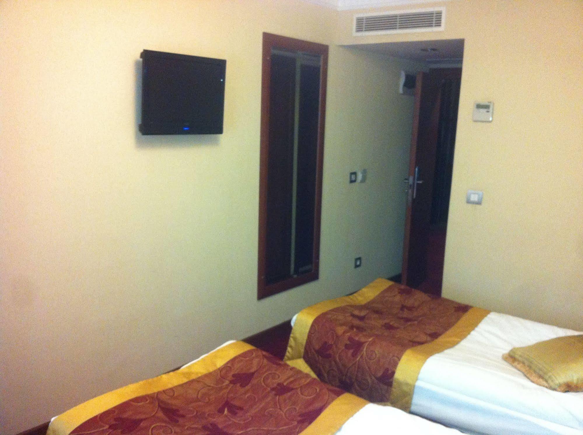 Hotel Linda Istanbul Exterior photo